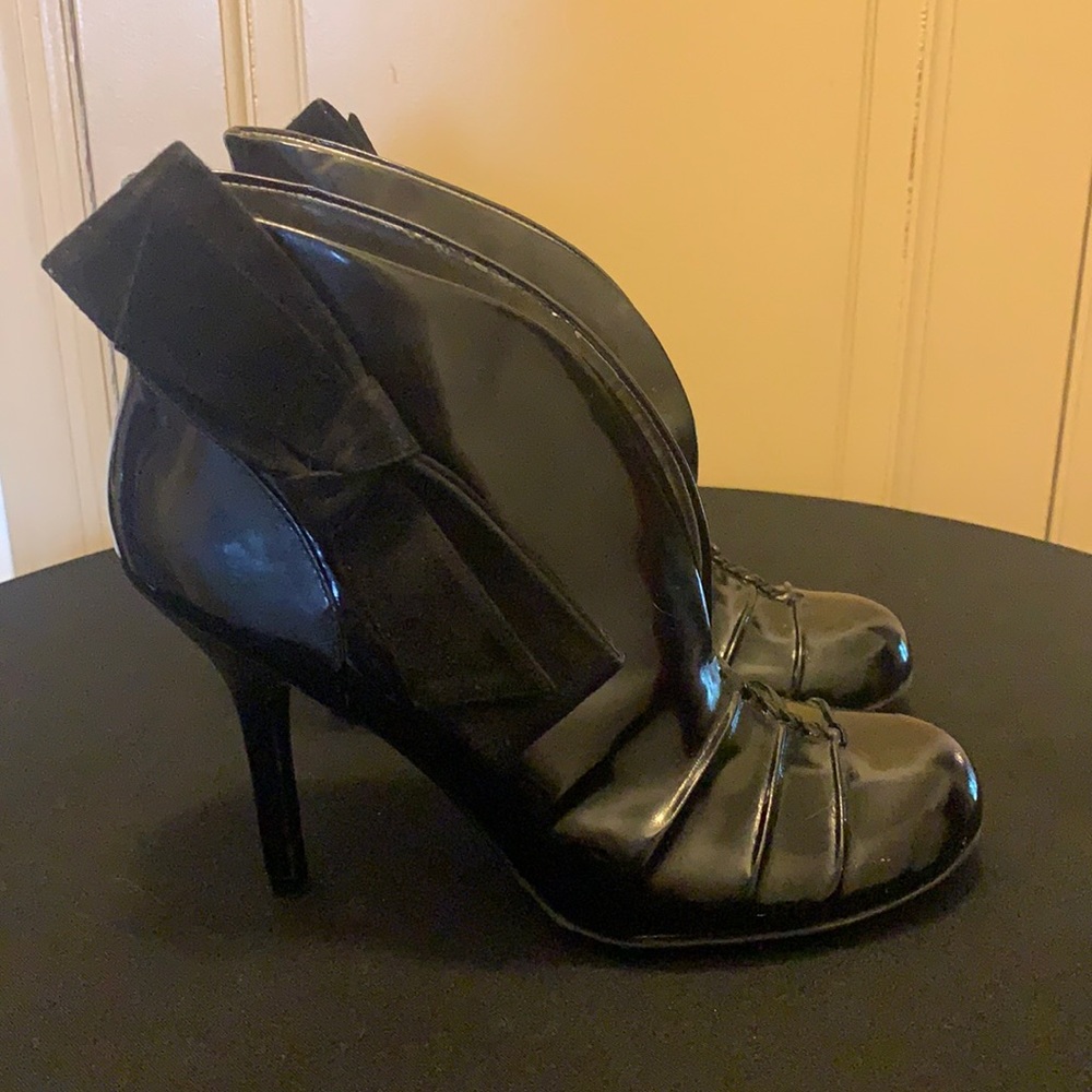 Jessica Simpson Black Patent Leather Bootie 8